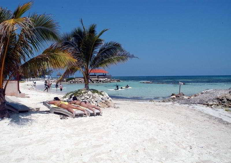 Mangos Jamaica Adults Only Hotel Falmouth Bagian luar foto